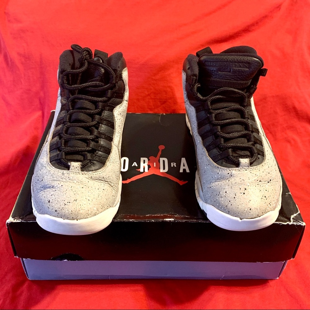 Mens Jordan Retro 10 ‘Cement’ (9) - Picture 2 of 6